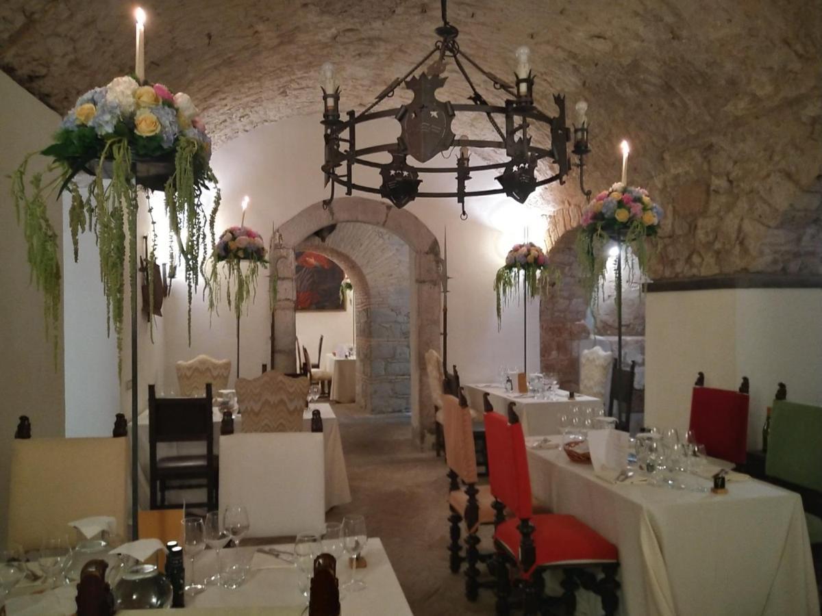 Hotel Castello Costaguti Roccalvecce Zewnętrze zdjęcie